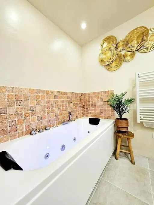 Suite Orientale Du Vieux Port Marseille Francie